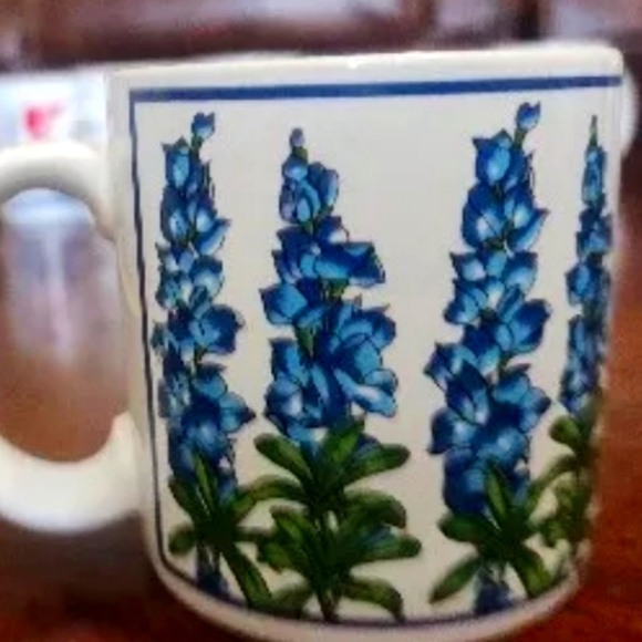 Vintage BLUEBONNET Coffee Mug Distressed - Picture 2 of 9